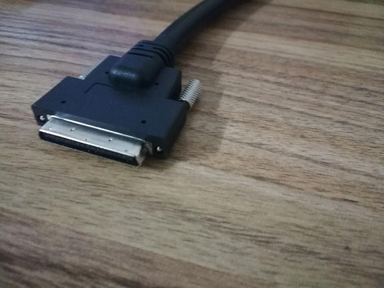 HD68 till VHDCI 68-stifts SCSI-kabel